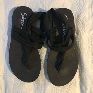 Skechers Yoga Foam Sandals